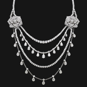 18k Fluid Lines Necklace
